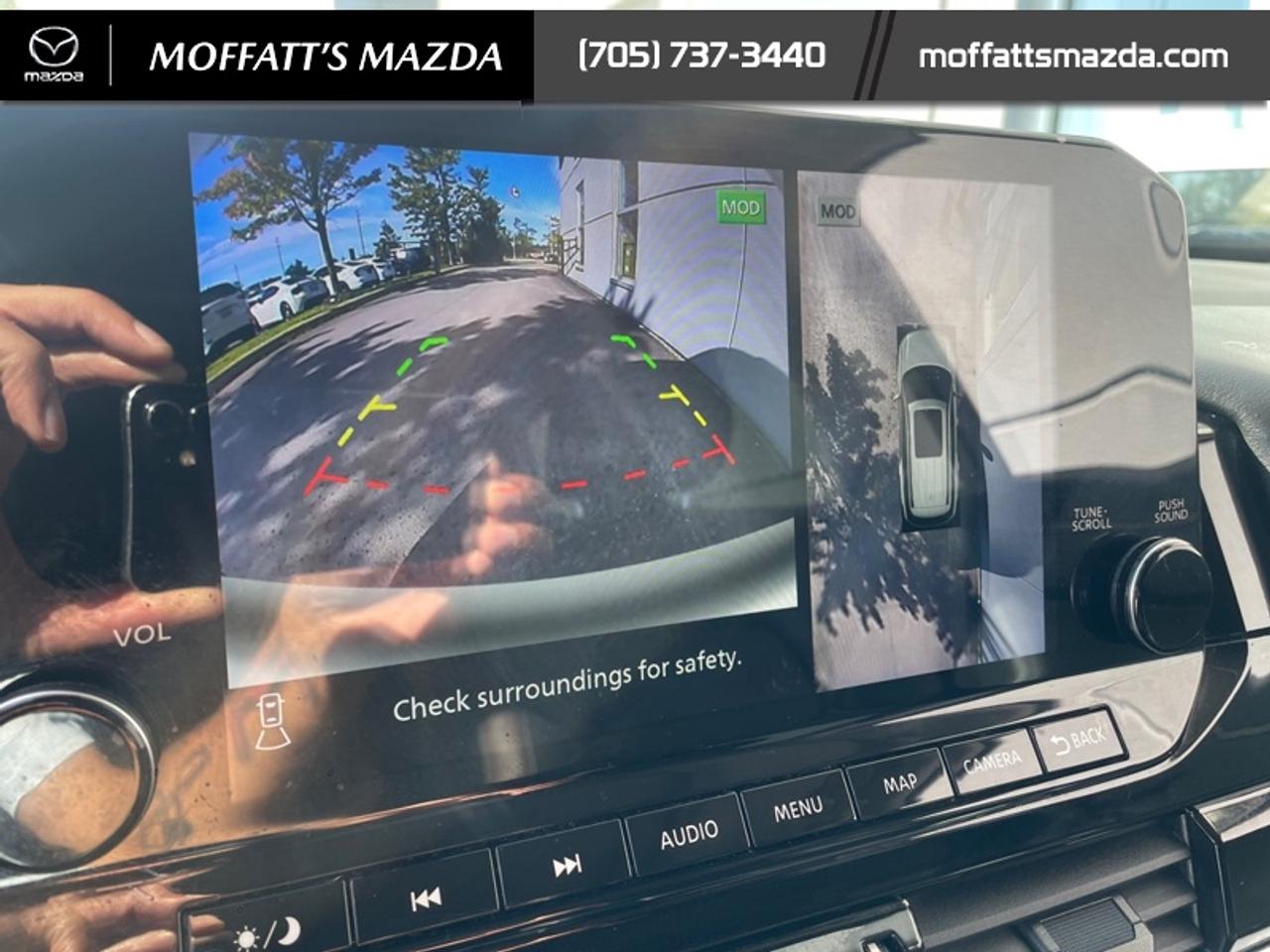 2024 Nissan Pathfinder Platinum Photo