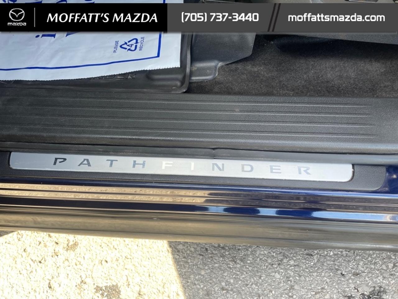 2024 Nissan Pathfinder Platinum Photo