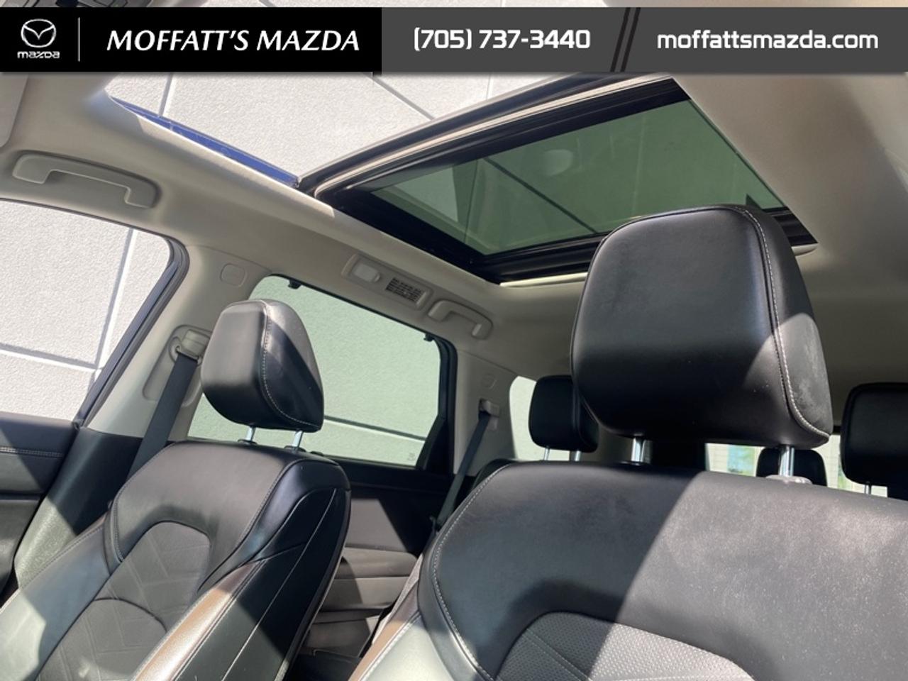2024 Nissan Pathfinder Platinum Photo