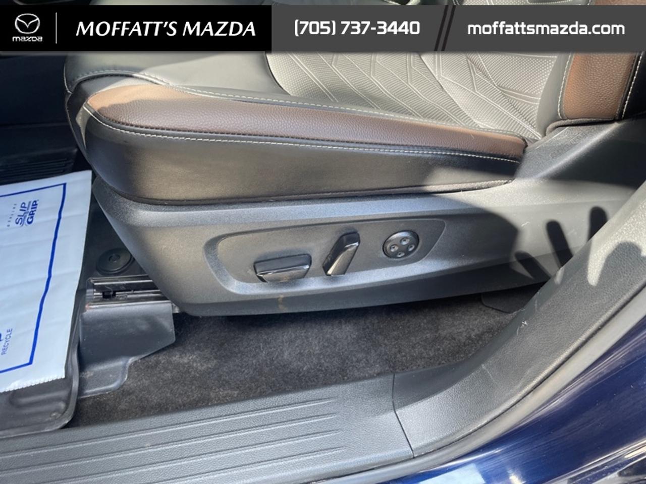 2024 Nissan Pathfinder Platinum Photo