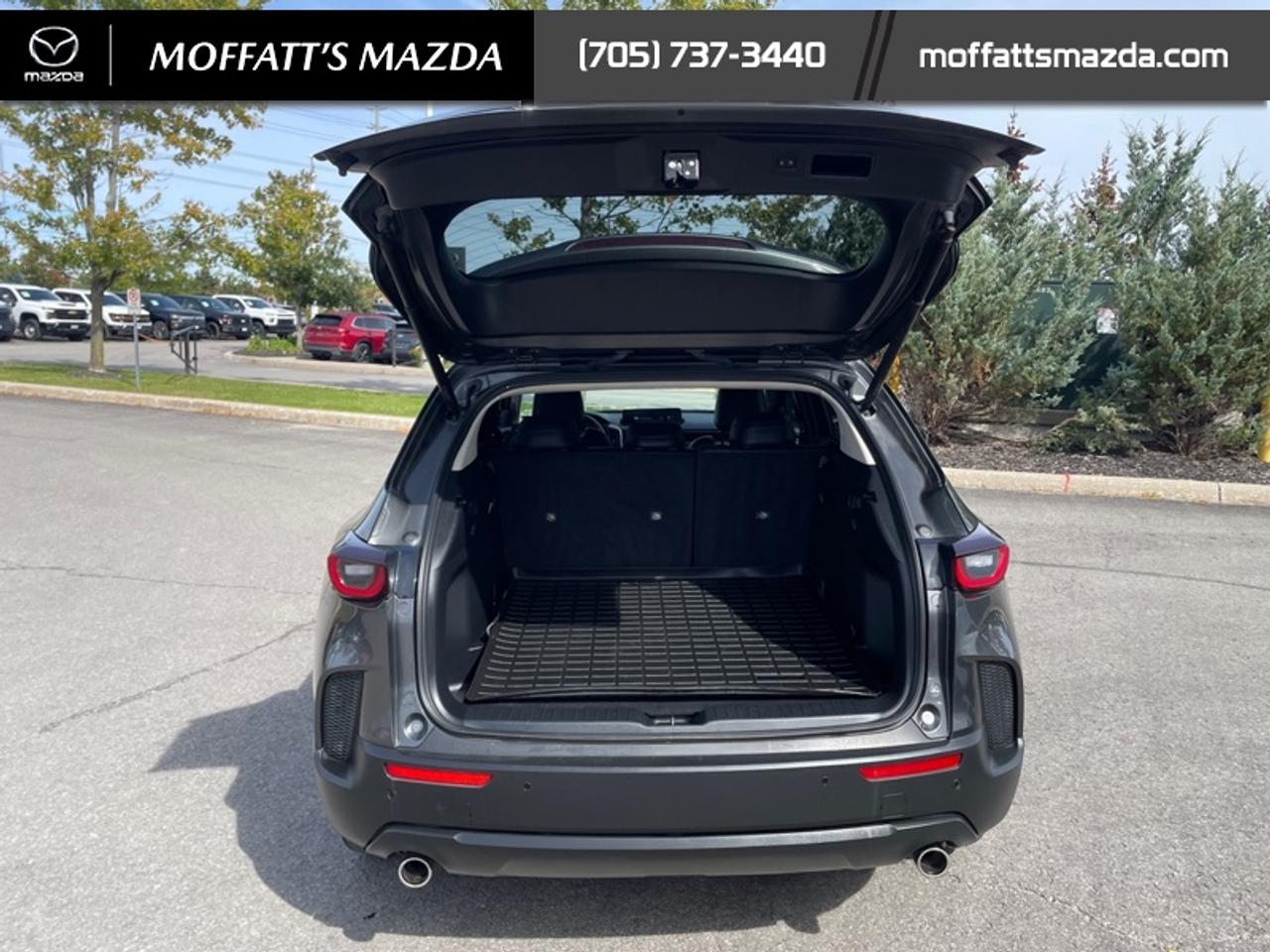 2023 Mazda CX-50 GT Photo