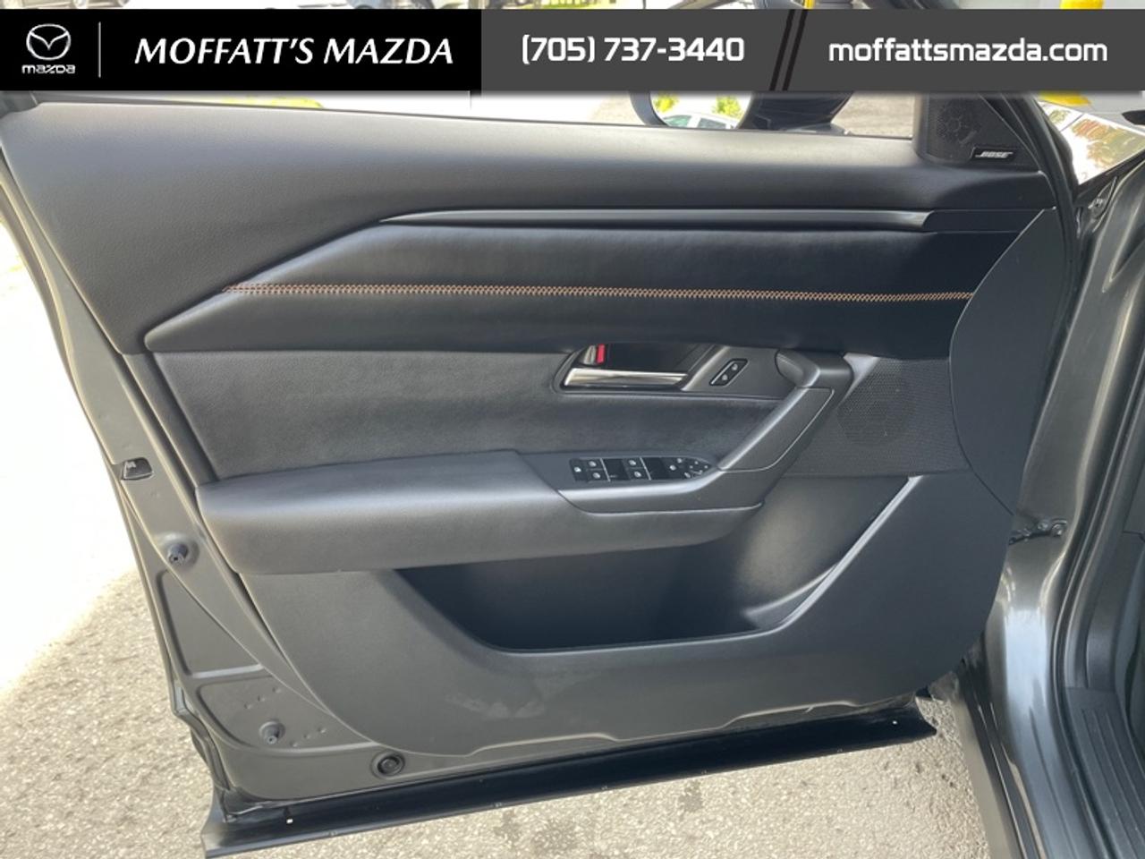 2023 Mazda CX-50 GT Photo