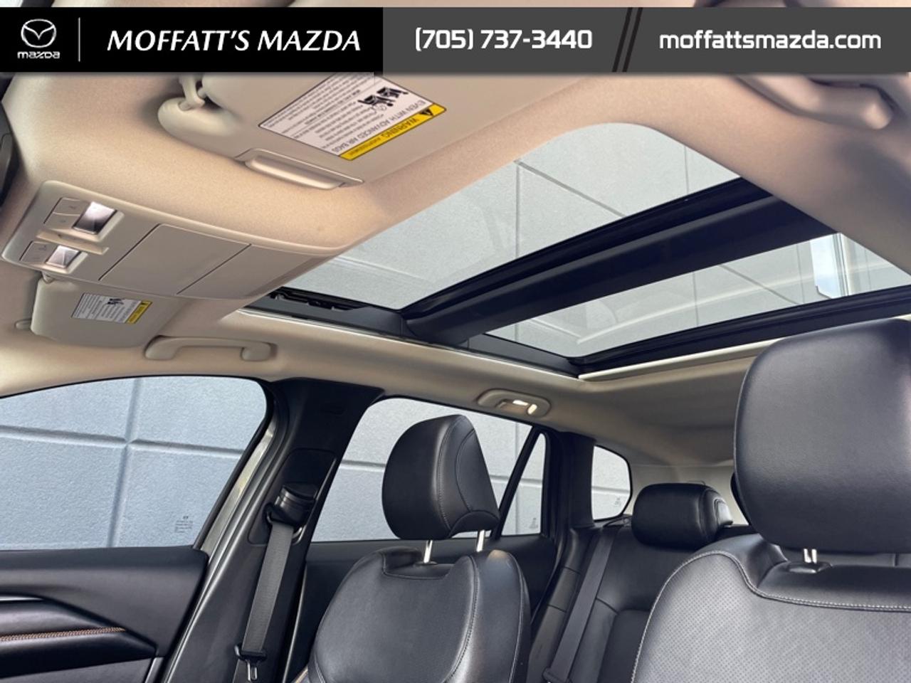 2023 Mazda CX-50 GT Photo