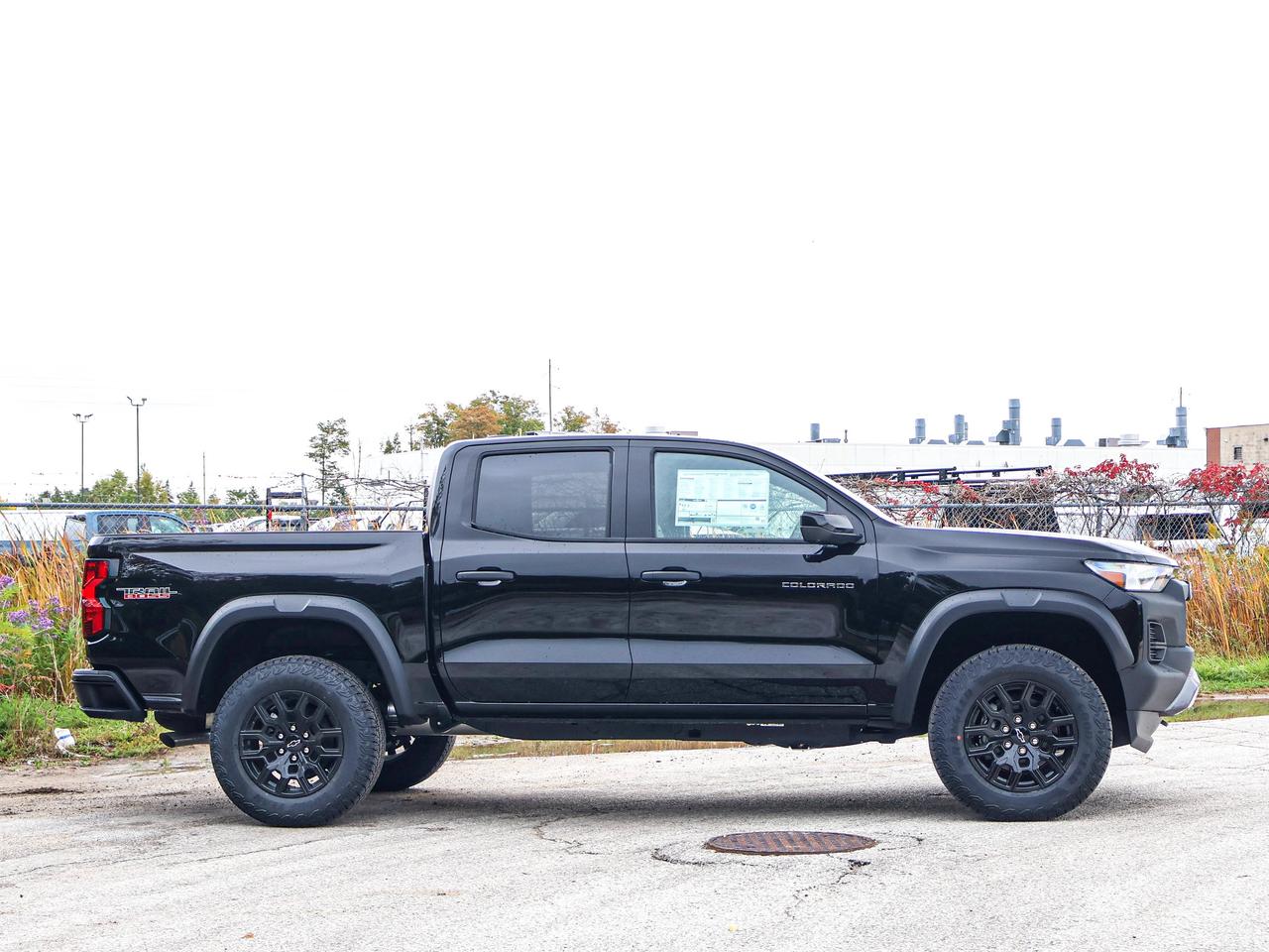 2026 Chevrolet Colorado 4WD Trail Boss Photo2