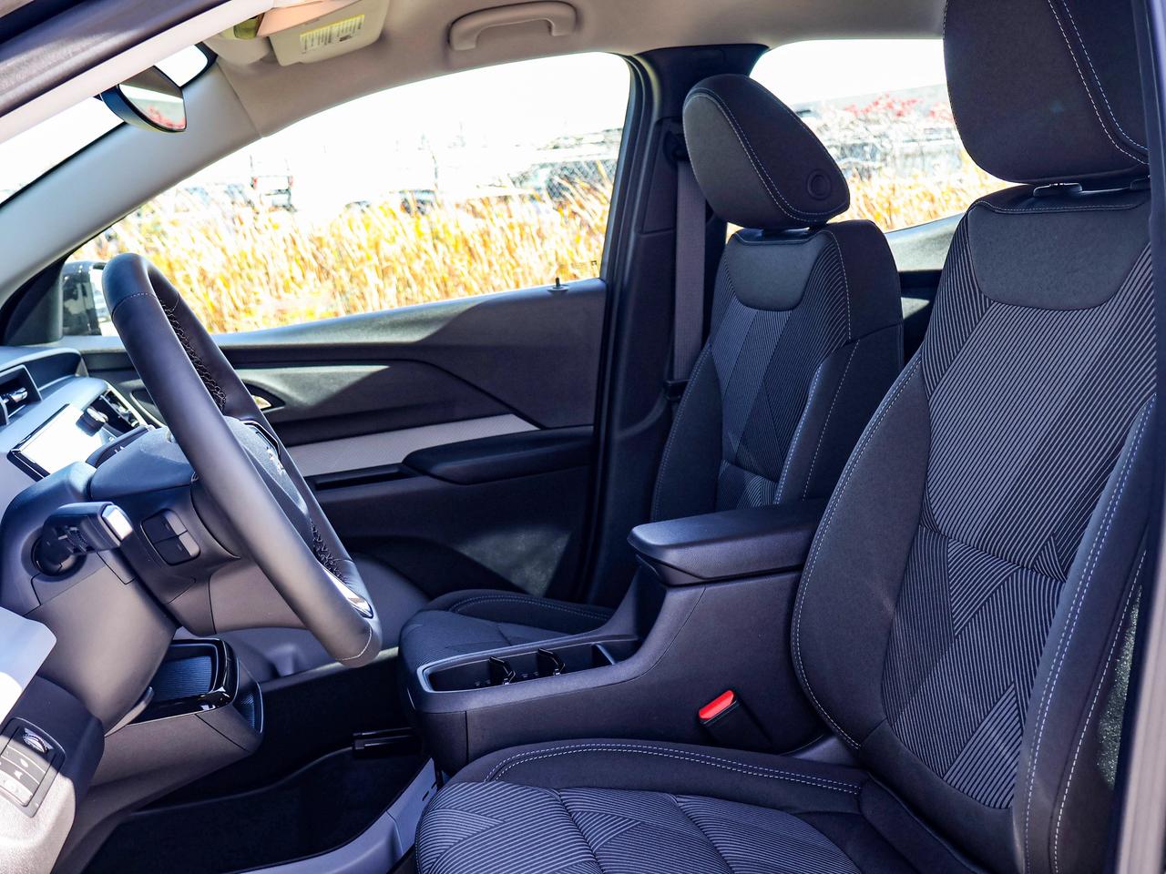 2027 Chevrolet Bolt LT Photo