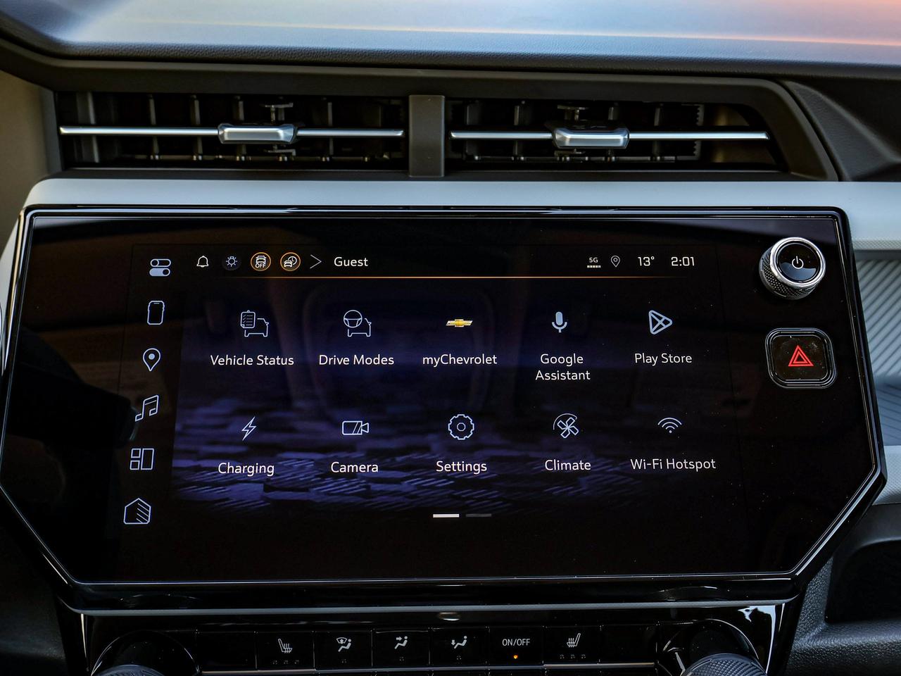 2027 Chevrolet Bolt LT Photo