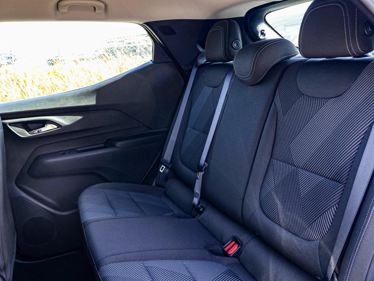 2027 Chevrolet Bolt LT Photo
