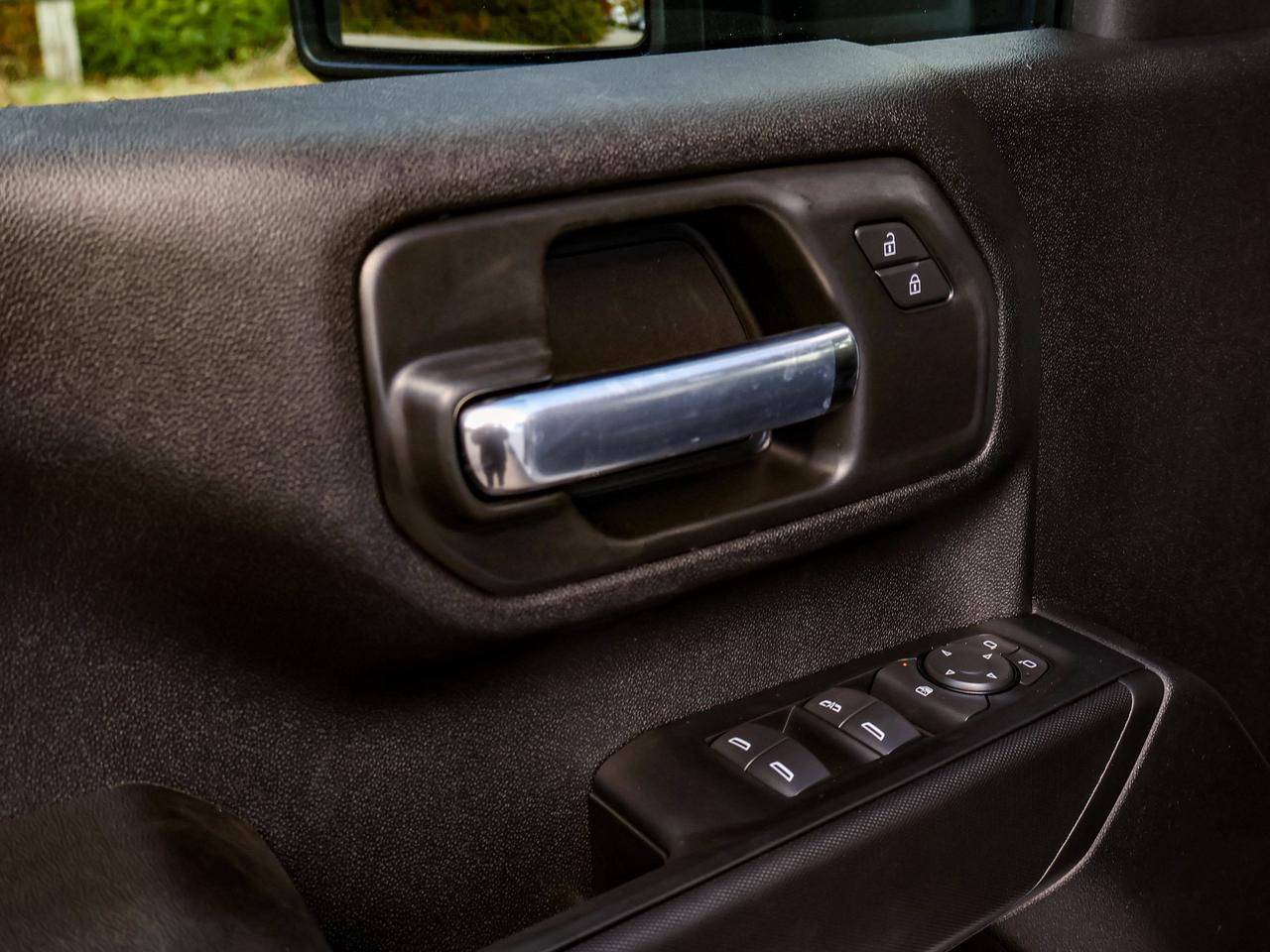2026 Chevrolet SILVERADO 2500HD Work Truck Photo