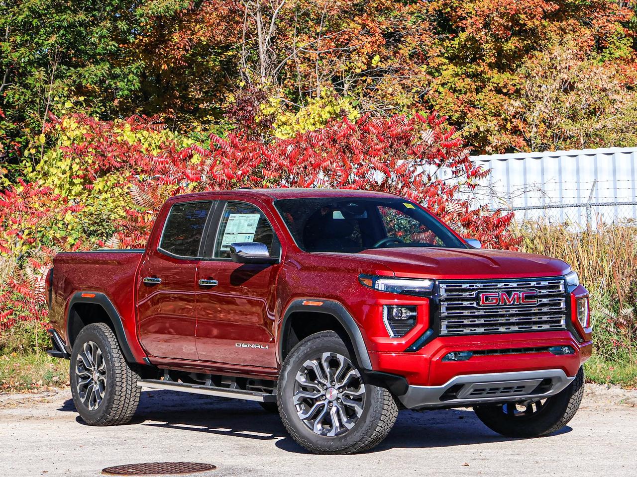 2026 GMC Canyon Denali Photo5