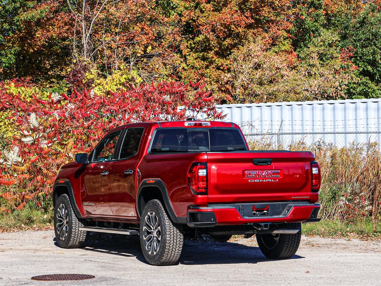 2026 GMC Canyon Denali Photo