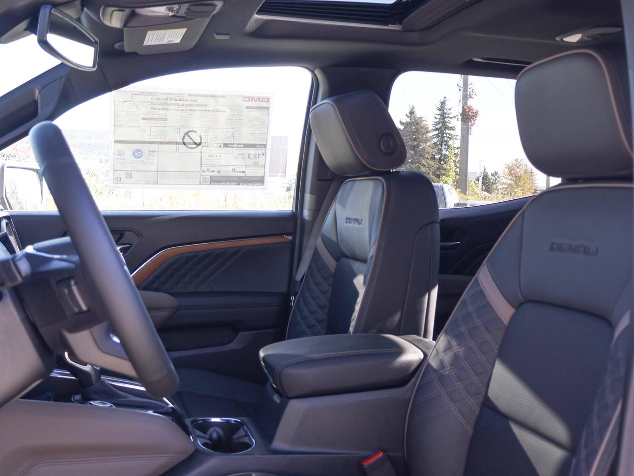 2026 GMC Canyon Denali Photo