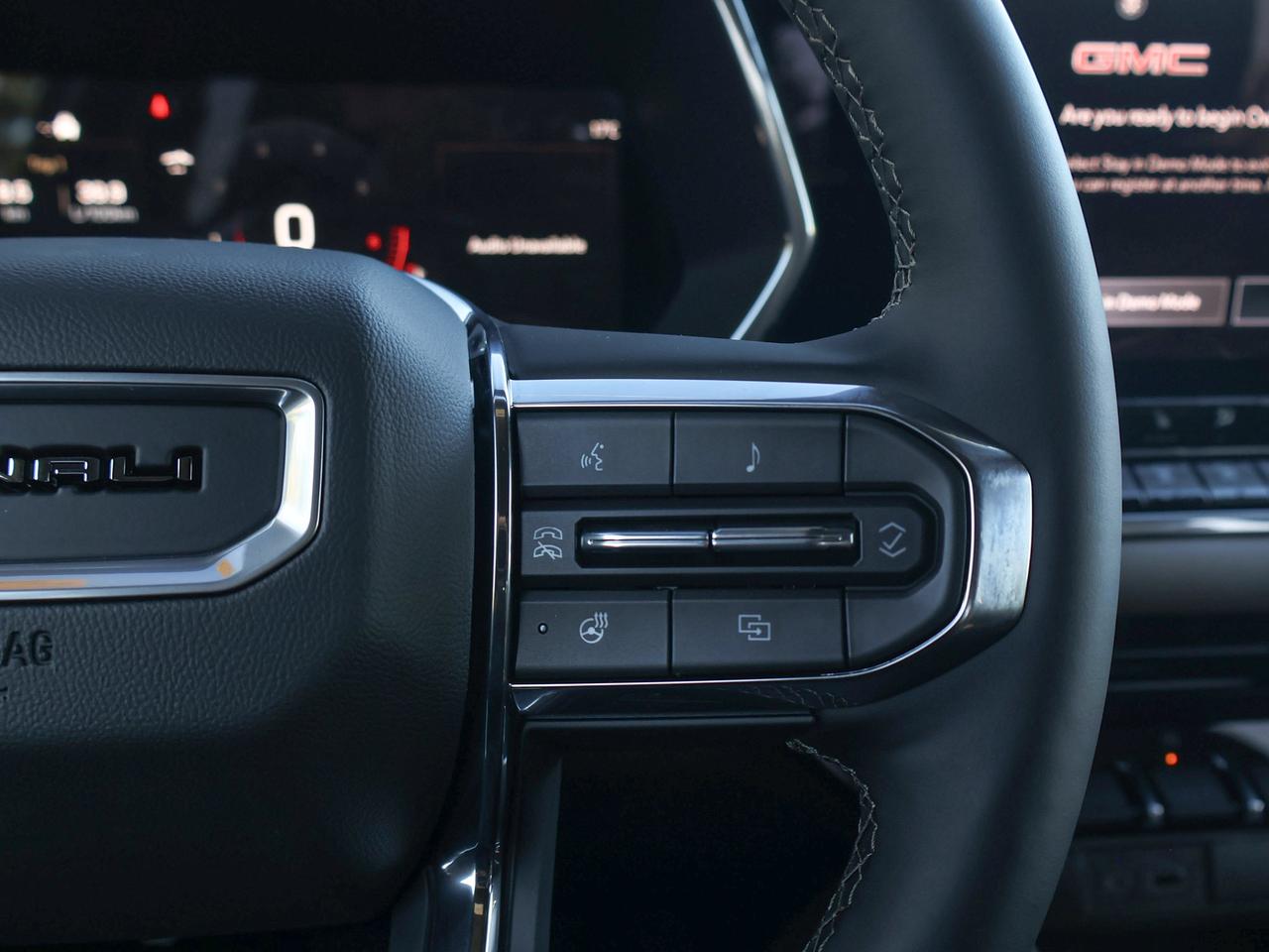 2026 GMC Canyon Denali Photo