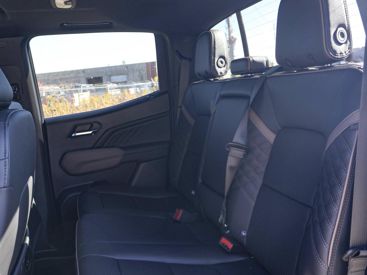 2026 GMC Canyon Denali Photo