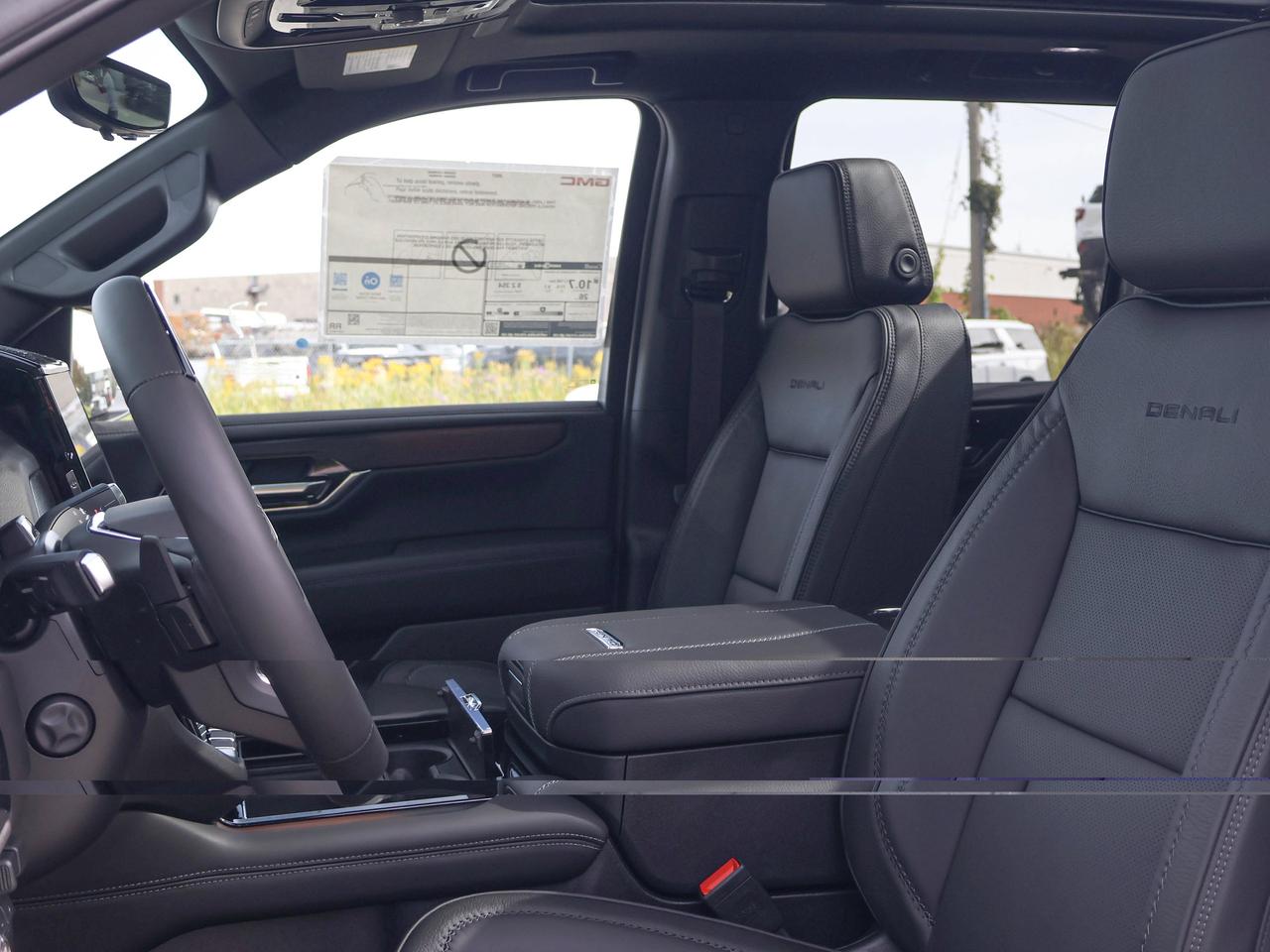 2027 GMC Yukon Denali Photo