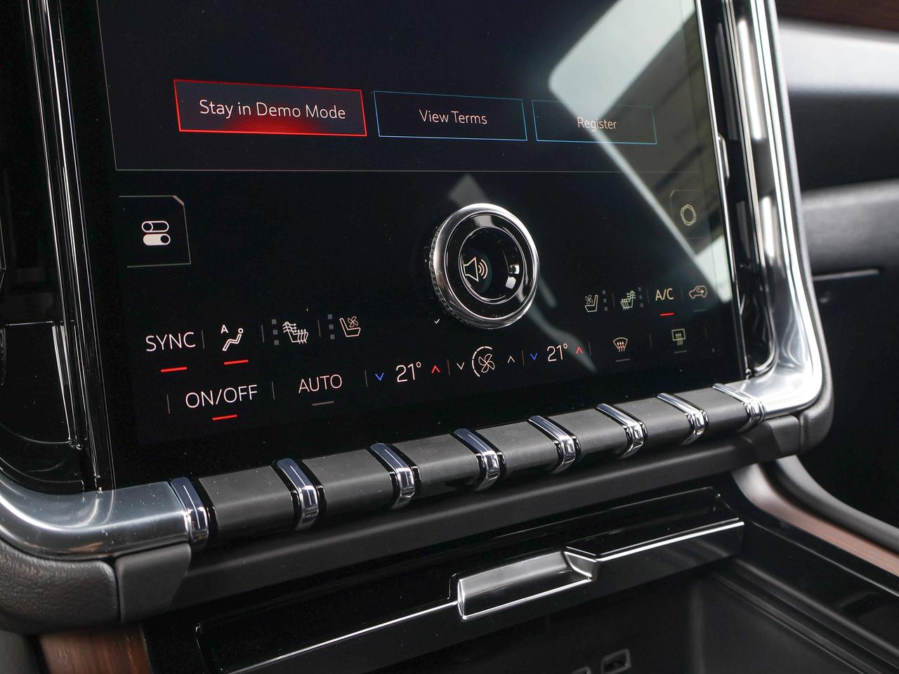 2027 GMC Yukon Denali Photo