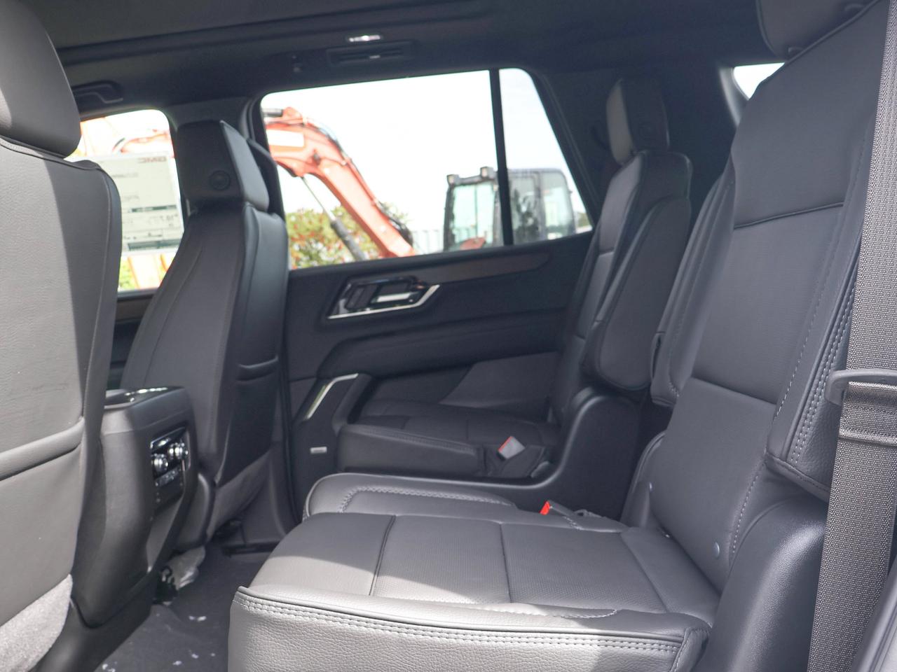 2027 GMC Yukon Denali Photo
