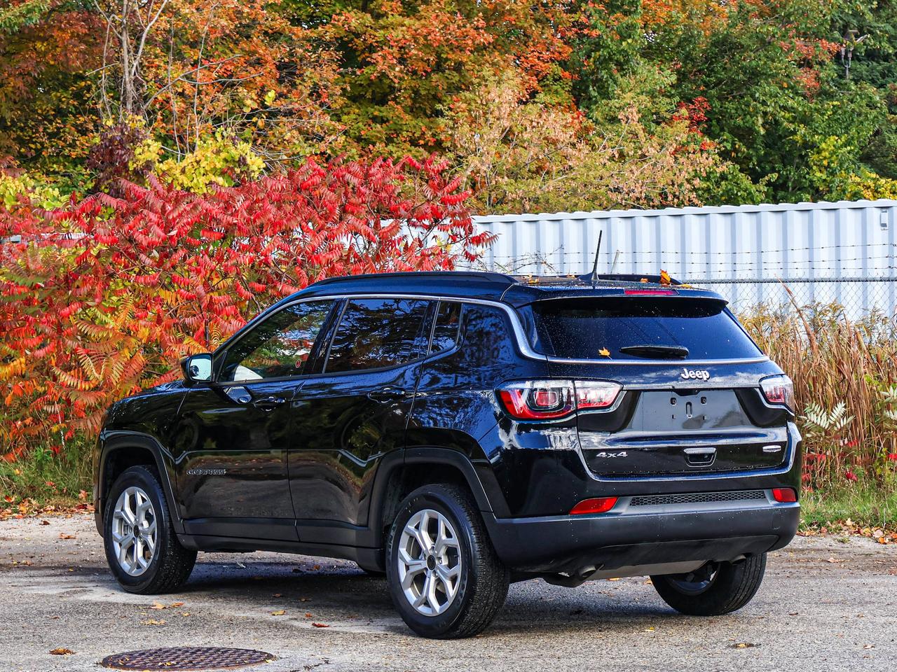 2025 Jeep Compass NORTH Photo