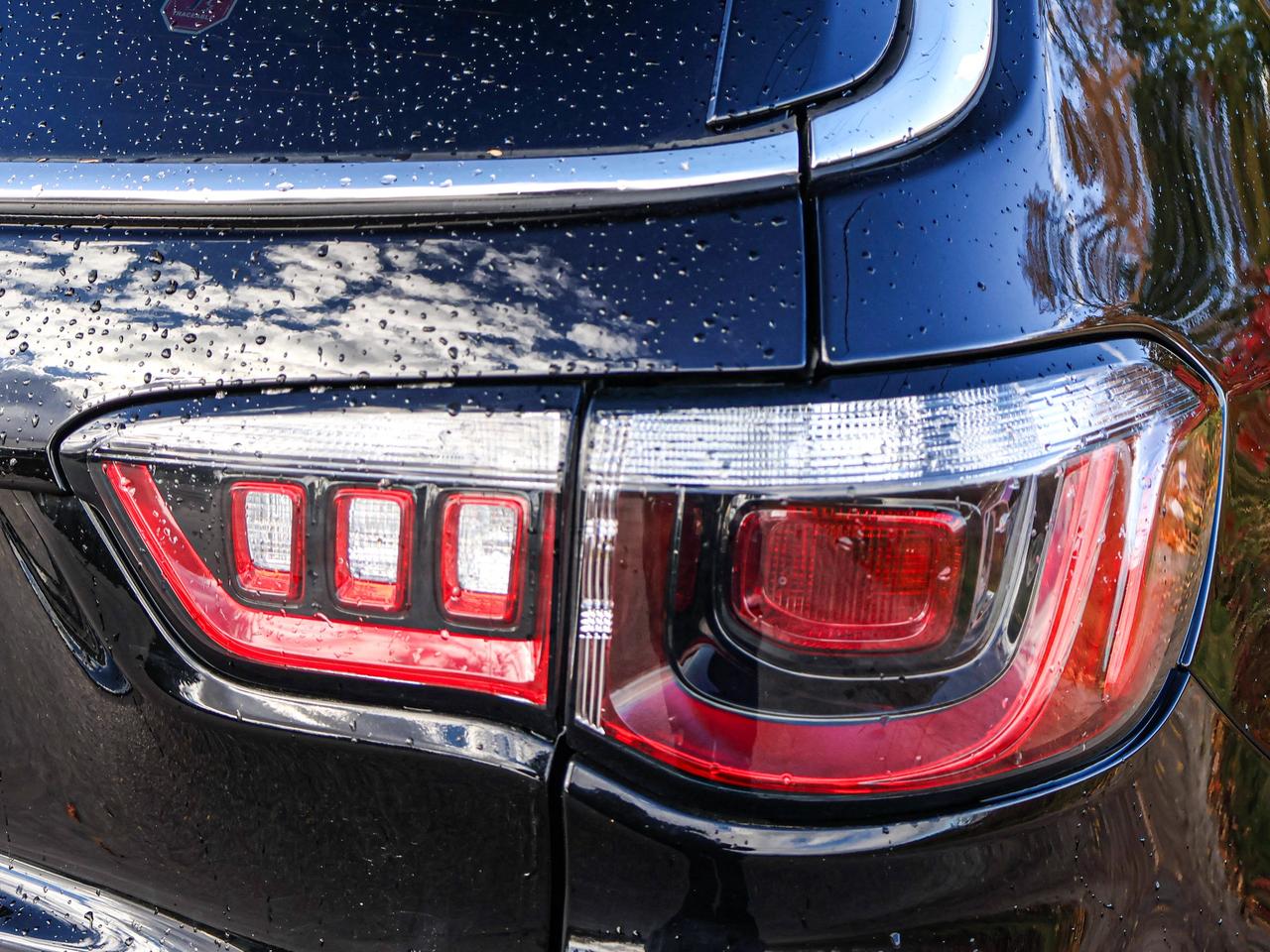 2025 Jeep Compass NORTH Photo