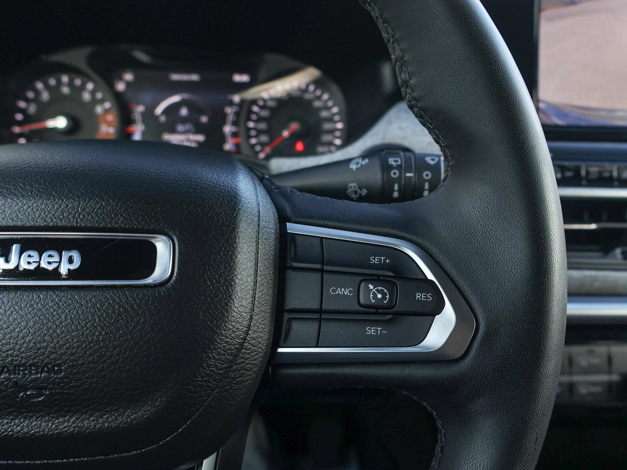 2025 Jeep Compass NORTH Photo
