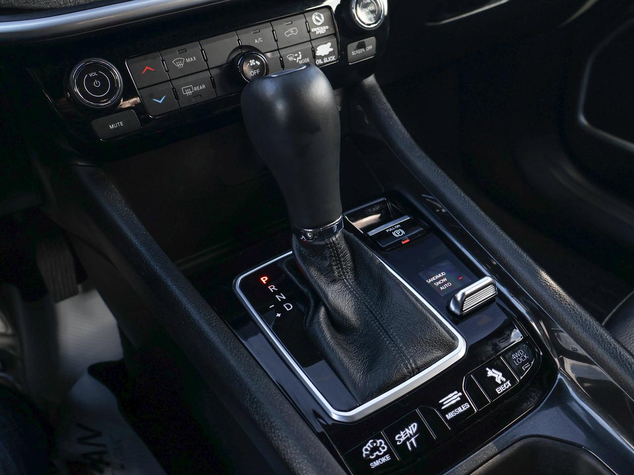 2025 Jeep Compass NORTH Photo