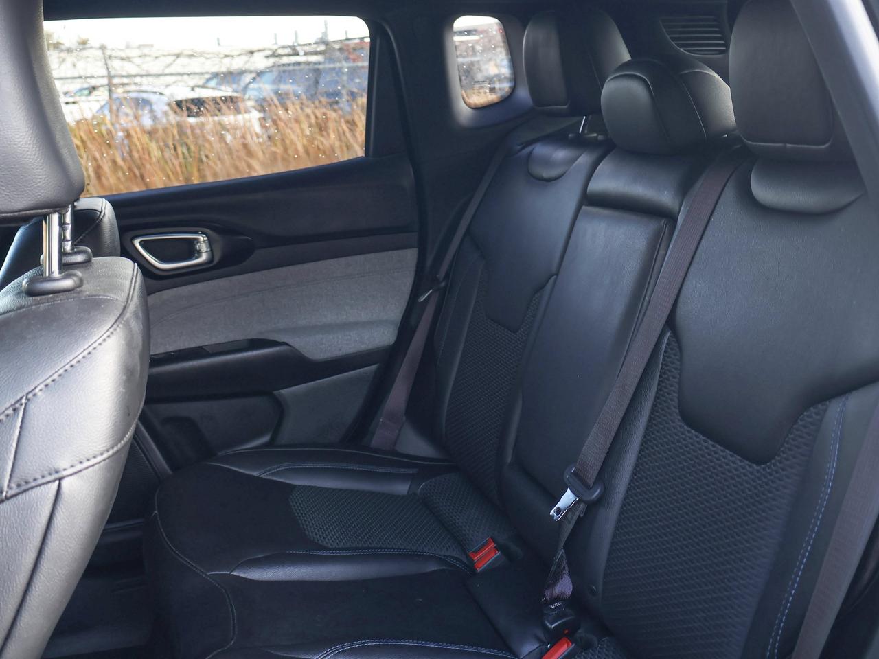 2025 Jeep Compass NORTH Photo