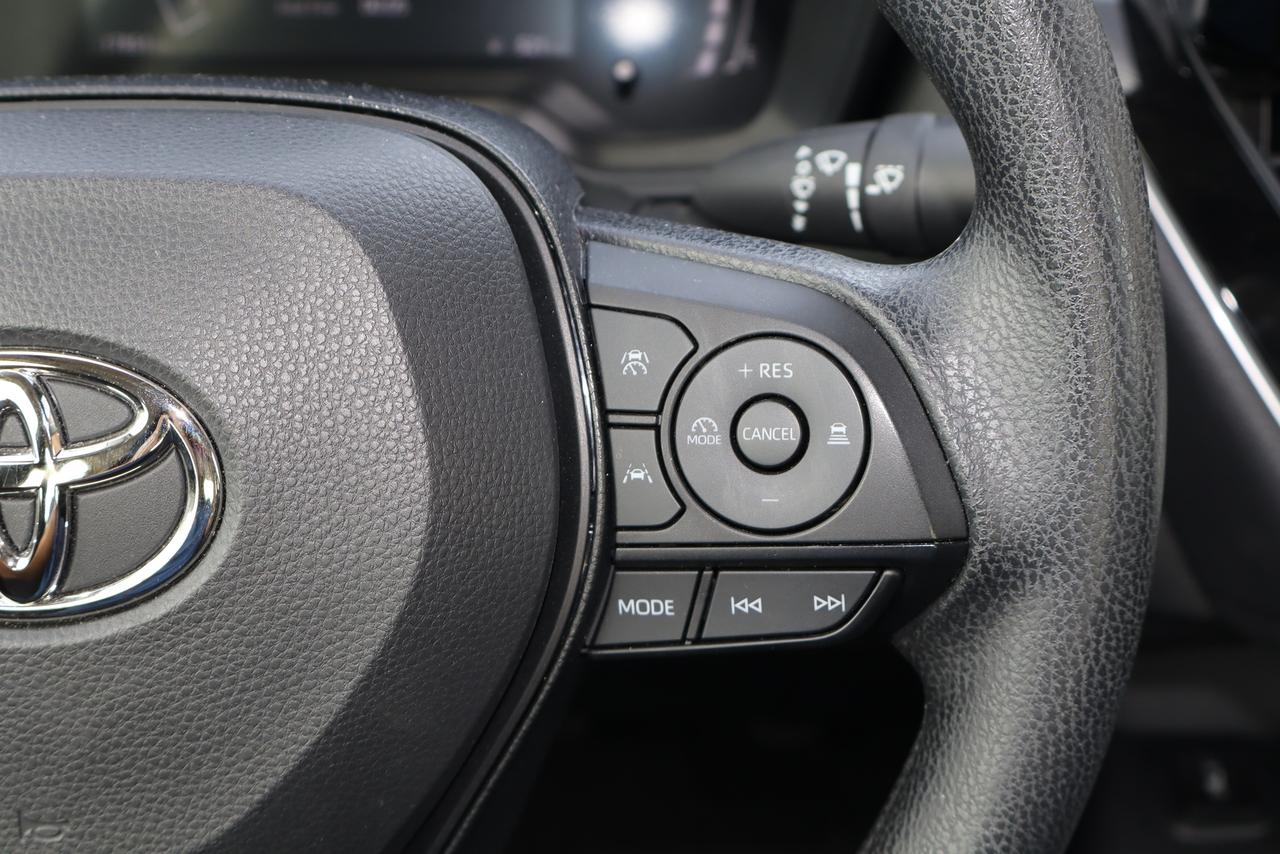 2026 Toyota Corolla Hybrid LE Photo