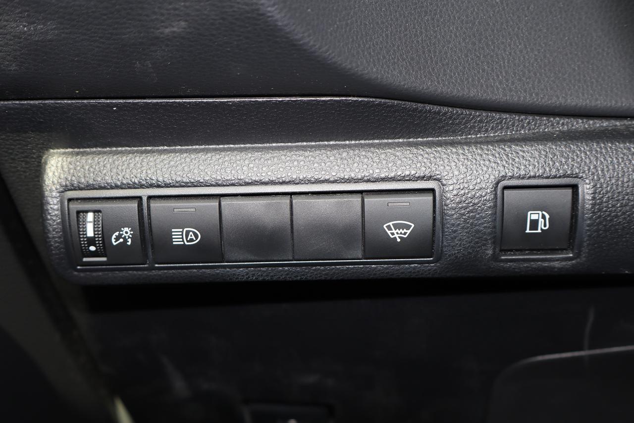 2026 Toyota Corolla Hybrid LE Photo