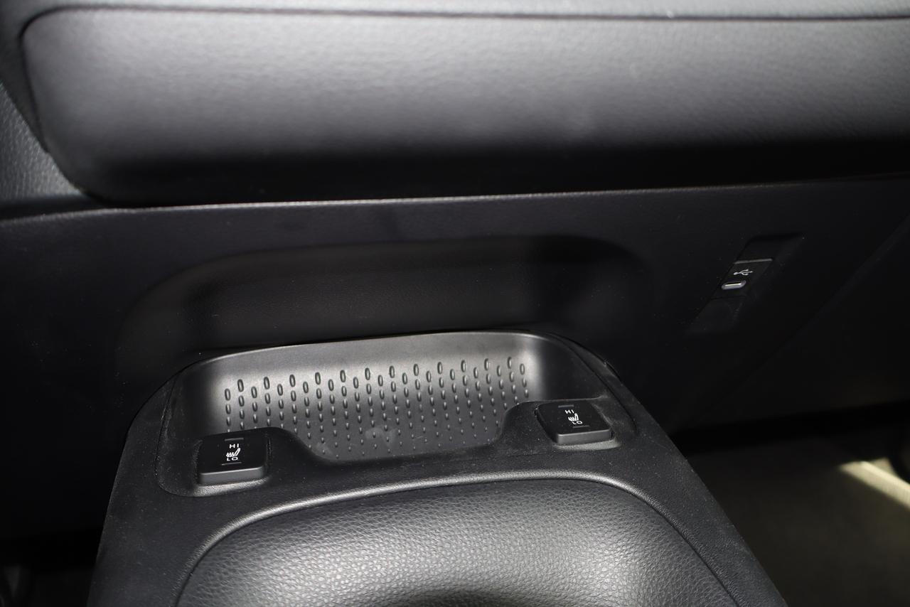 2026 Toyota Corolla Hybrid LE Photo