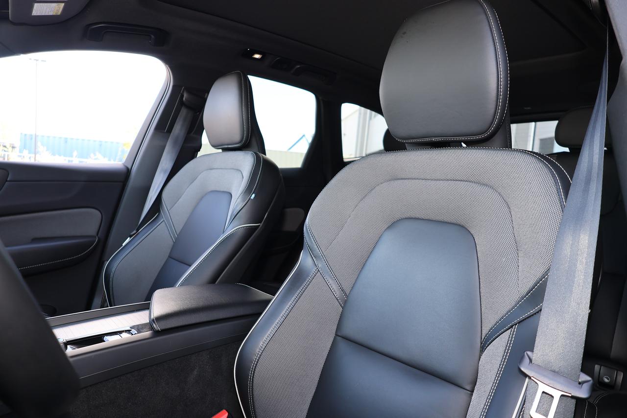 2022 Volvo XC60 AWD R-Design - NAVI|PANO|CAMERA|BLINDSPOT|2xRIMS Photo