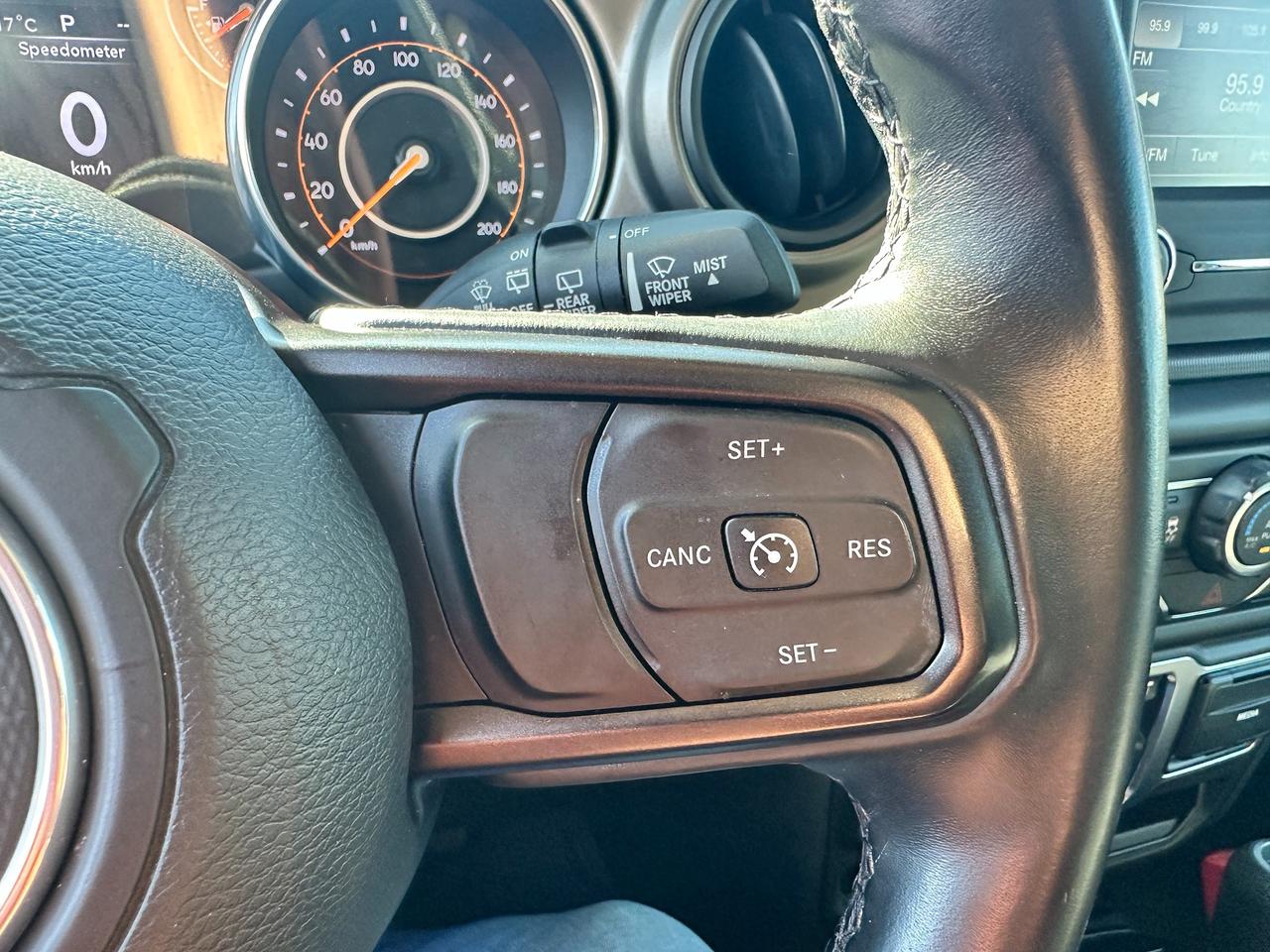 2018 Jeep Wrangler Sport 2-Door Cloth Bluetooth BackupCam HardTop A/C Photo