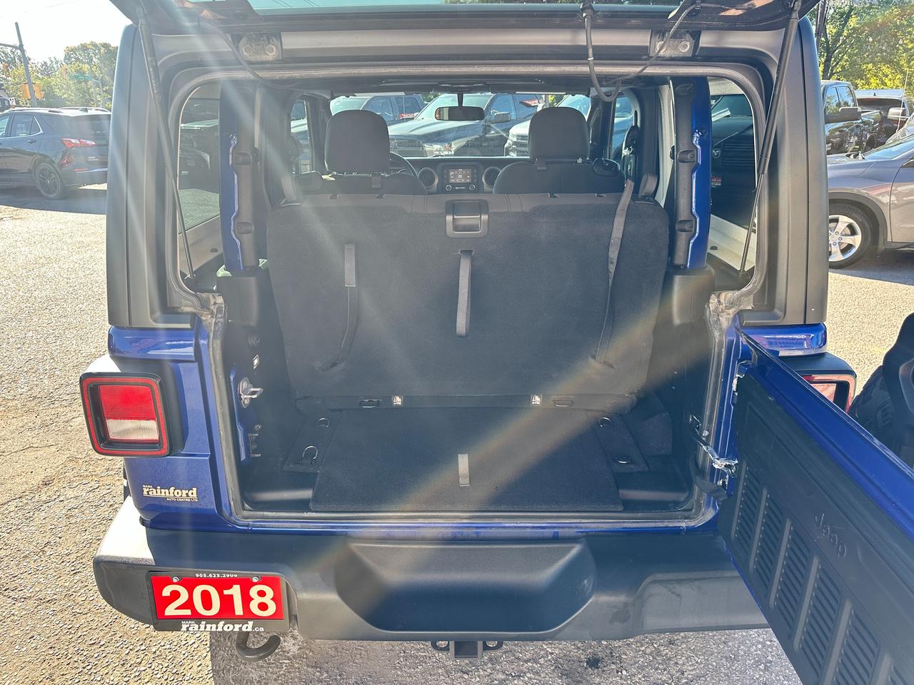 2018 Jeep Wrangler Sport 2-Door Cloth Bluetooth BackupCam HardTop A/C Photo