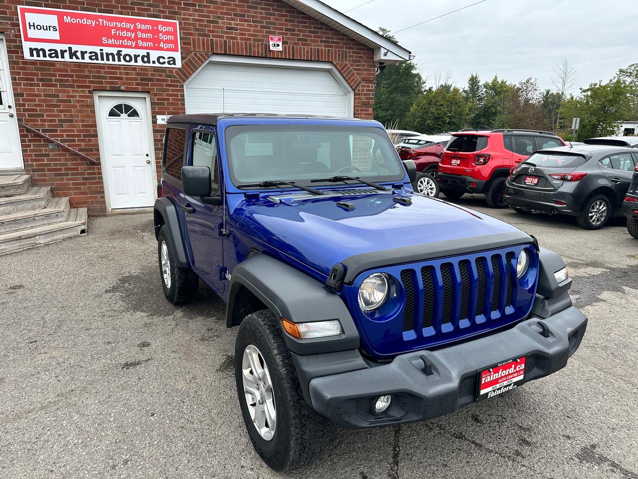 2018 Jeep Wrangler Sport 2-Door Cloth Bluetooth BackupCam HardTop A/C Photo