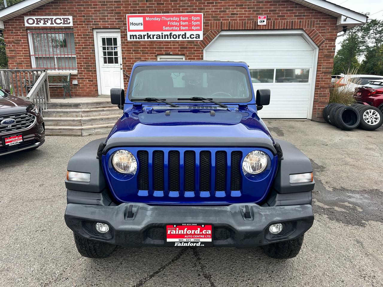 2018 Jeep Wrangler Sport 2-Door Cloth Bluetooth BackupCam HardTop A/C Photo5