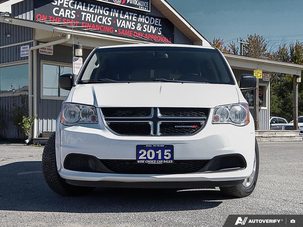 2015 Dodge Grand Caravan SXT, LOW KM'S, REMOTE START, ECON, FULL STOW-N-GO, - Photo #2