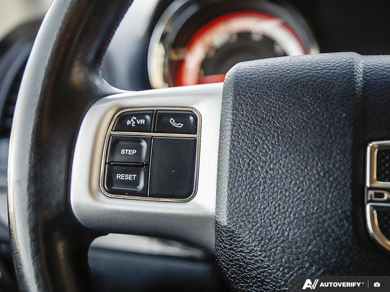 2015 Dodge Grand Caravan SXT, LOW KM'S, REMOTE START, ECON, FULL STOW-N-GO, - Photo #18