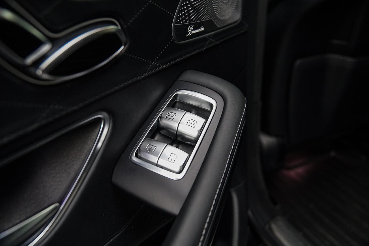 2019 Mercedes-Benz S-Class AMG S 63 |MASSAGE|CARBON PKG|HUD|FULLY LOADED| Photo