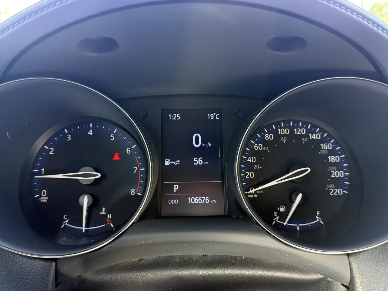 2020 Toyota C-HR XLE Premium Photo