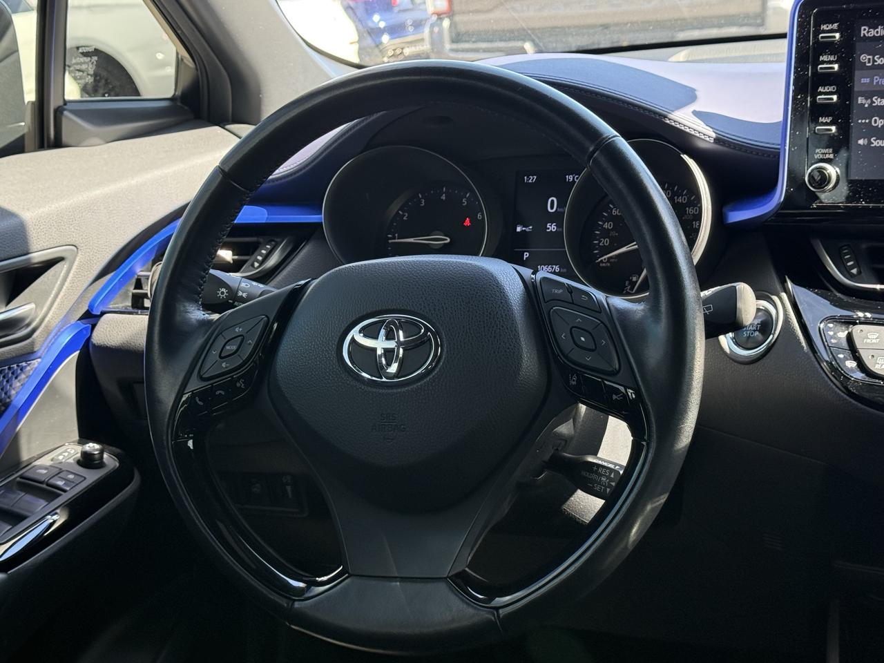2020 Toyota C-HR XLE Premium Photo