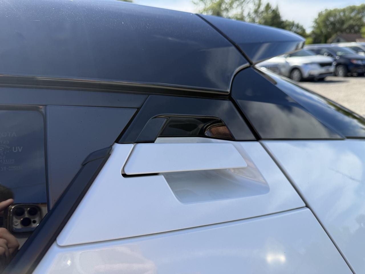2020 Toyota C-HR XLE Premium Photo