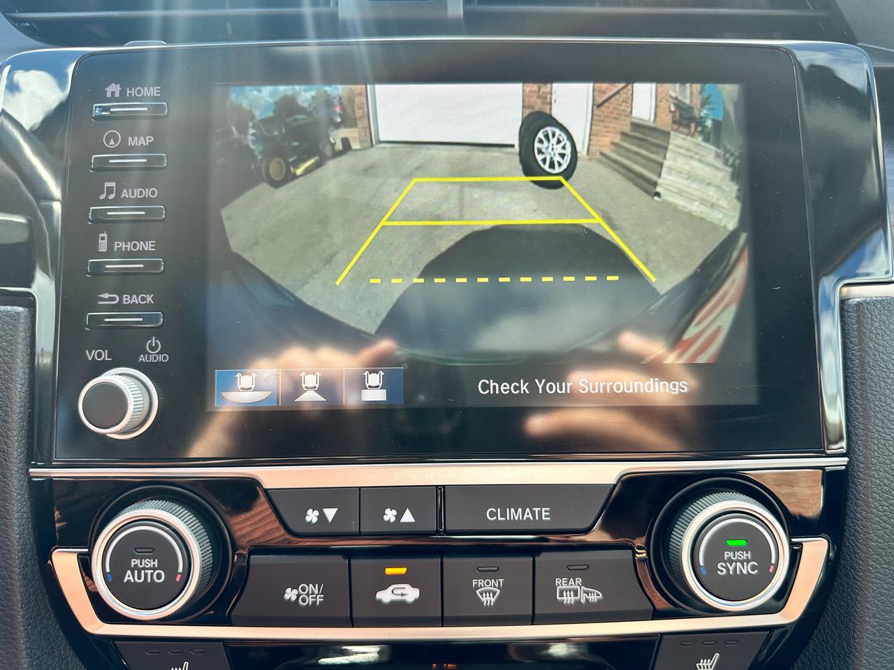 2020 Honda Civic Touring Sunroof Heated Leather SafetyFeatures NAV Photo