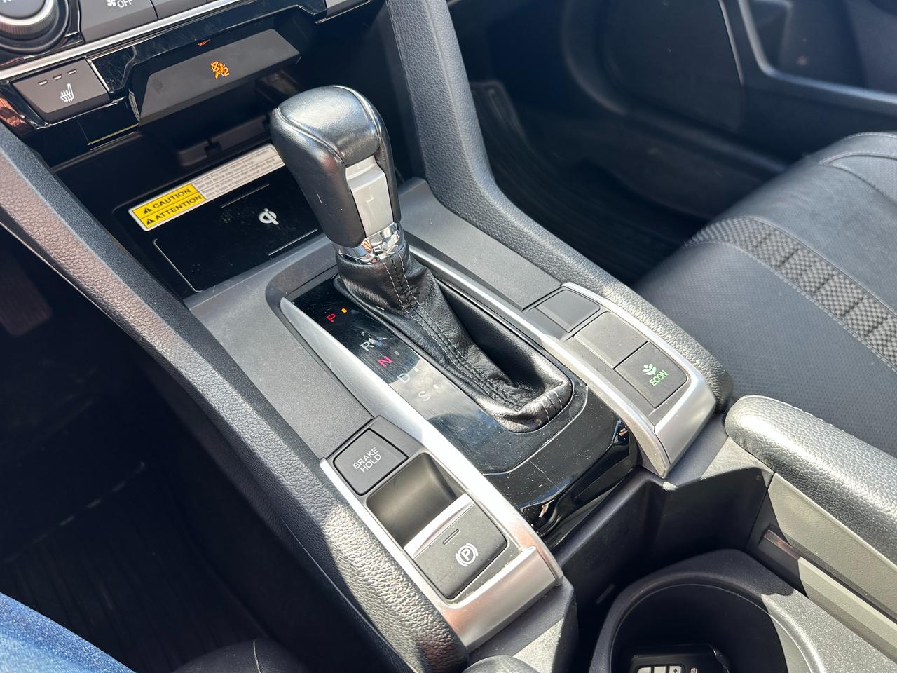 2020 Honda Civic Touring Sunroof Heated Leather SafetyFeatures NAV Photo