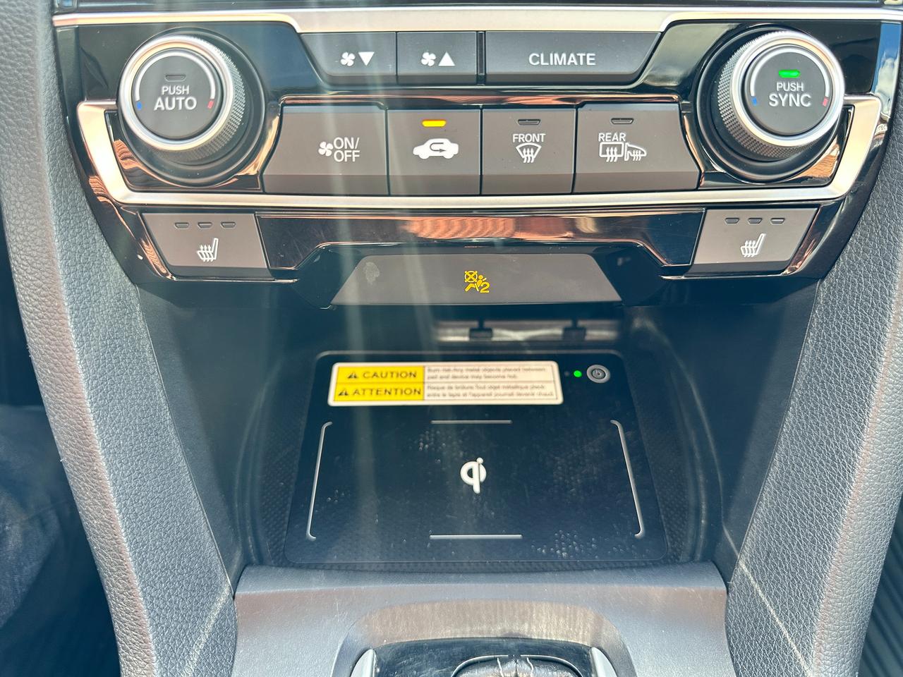 2020 Honda Civic Touring Sunroof Heated Leather SafetyFeatures NAV Photo