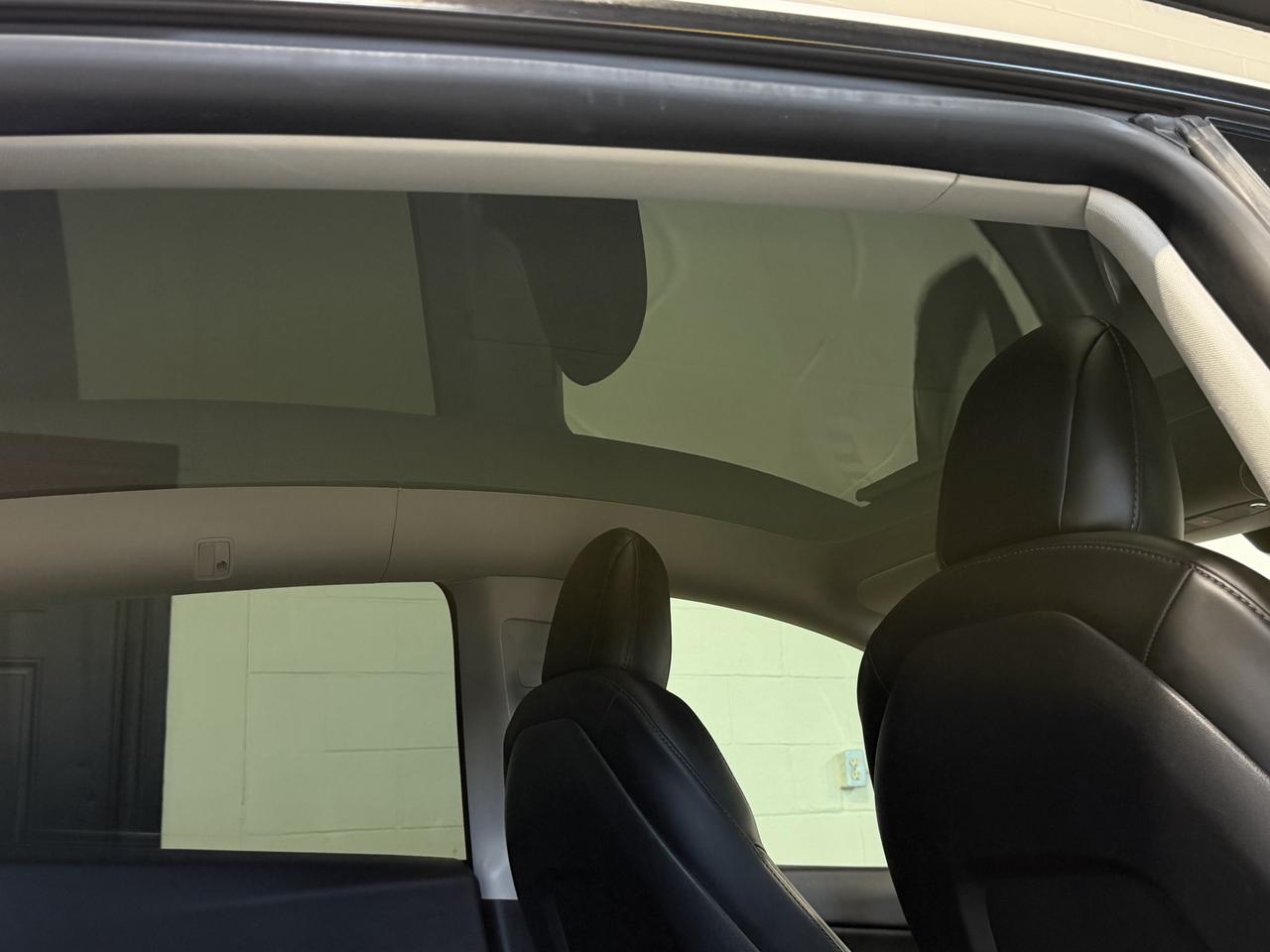 2021 Tesla Model Y LONG RANGE Photo