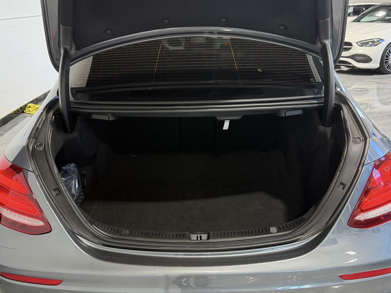2020 Mercedes-Benz E-Class E 450 Amg, Navi, Backup Photo