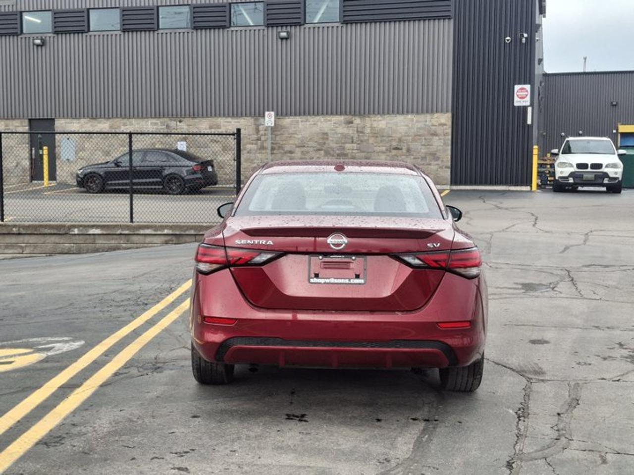 2022 Nissan Sentra SV | Sunroof | Heated Seats | Adaptive Cruise | CarPlay + Android | Rear Cam | Remote Start & More ! Photo