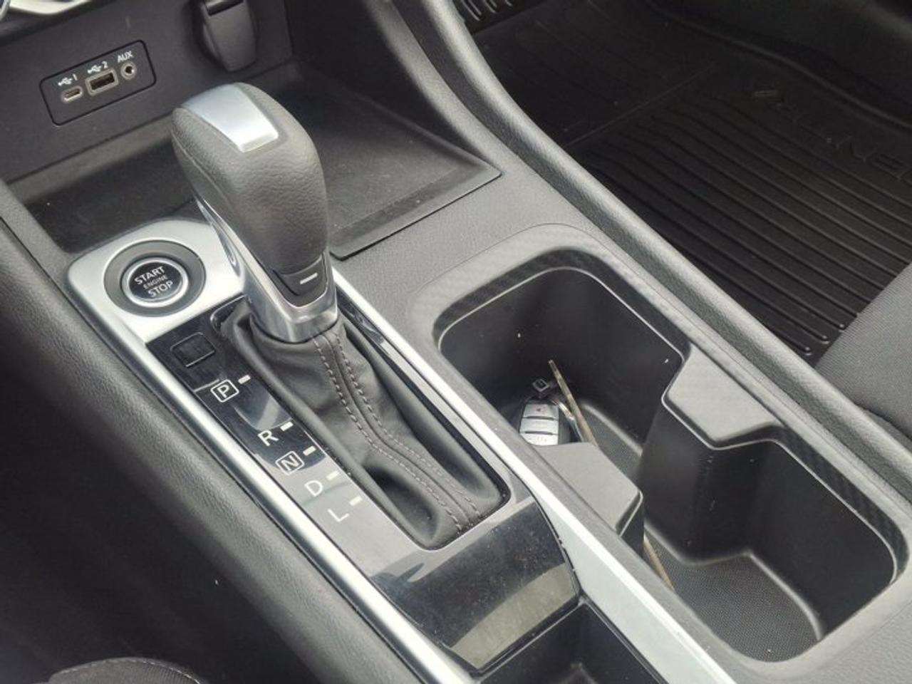 2022 Nissan Sentra SV | Sunroof | Heated Seats | Adaptive Cruise | CarPlay + Android | Rear Cam | Remote Start & More ! Photo