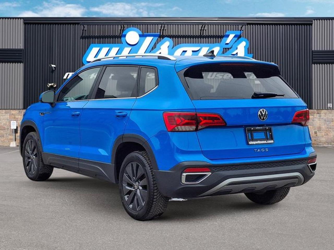 2024 Volkswagen Taos Comfortline | Heated Seats + Steering | Adaptive Cruise | Remote Start | Apple CarPlay & More ! Photo