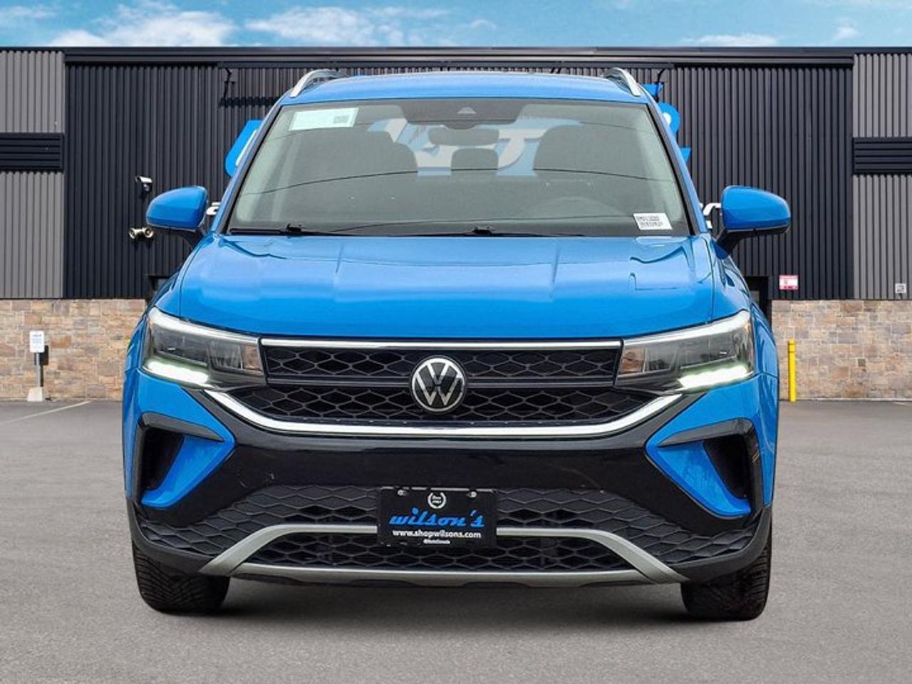 2024 Volkswagen Taos Comfortline | Heated Seats + Steering | Adaptive Cruise | Remote Start | Apple CarPlay & More ! Photo