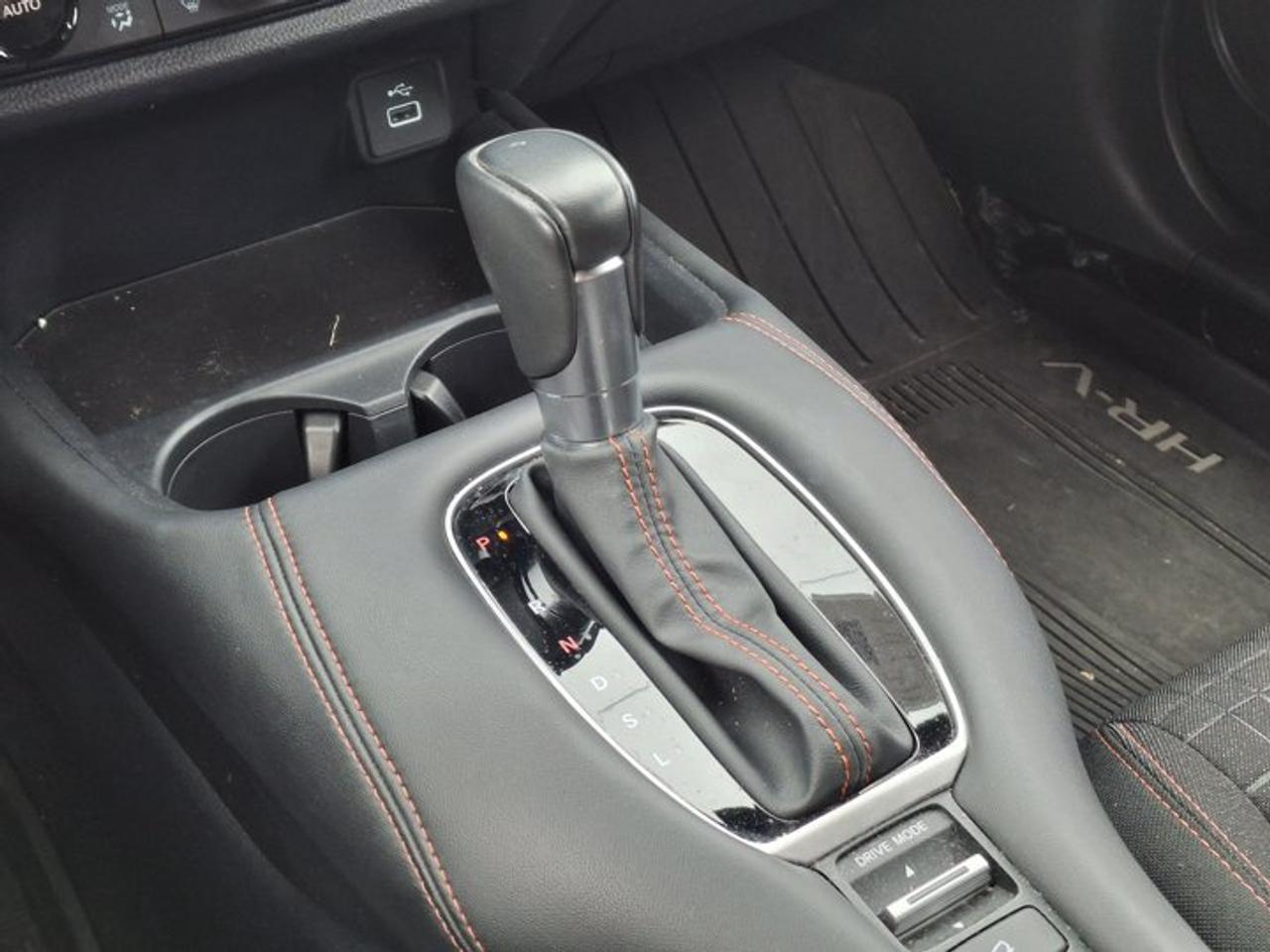 2025 Honda HR-V Sport AWD | Sunroof | Heated Seats + Steering | Adaptive Cruise | Remote Start | Blind Spot & More ! Photo
