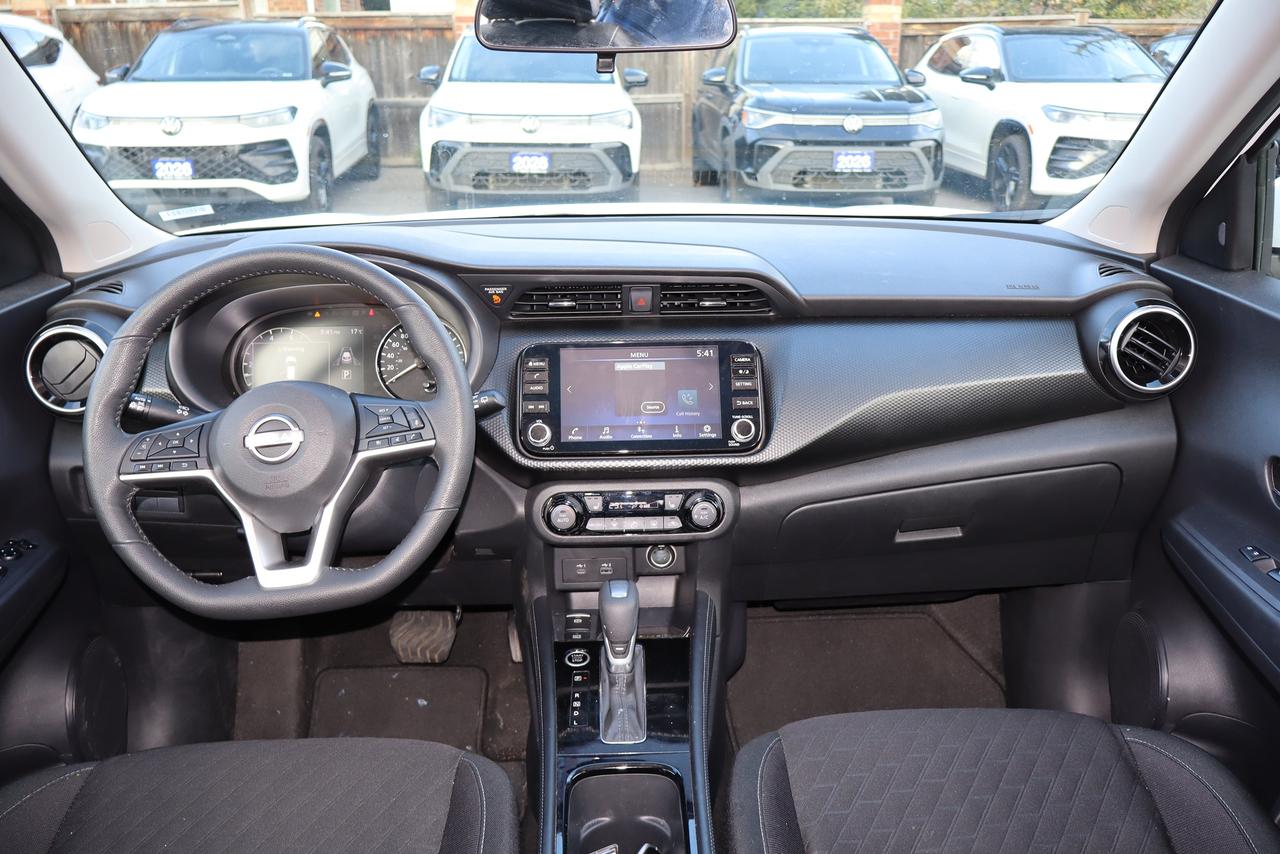 2025 Nissan Kicks SV FWD Photo